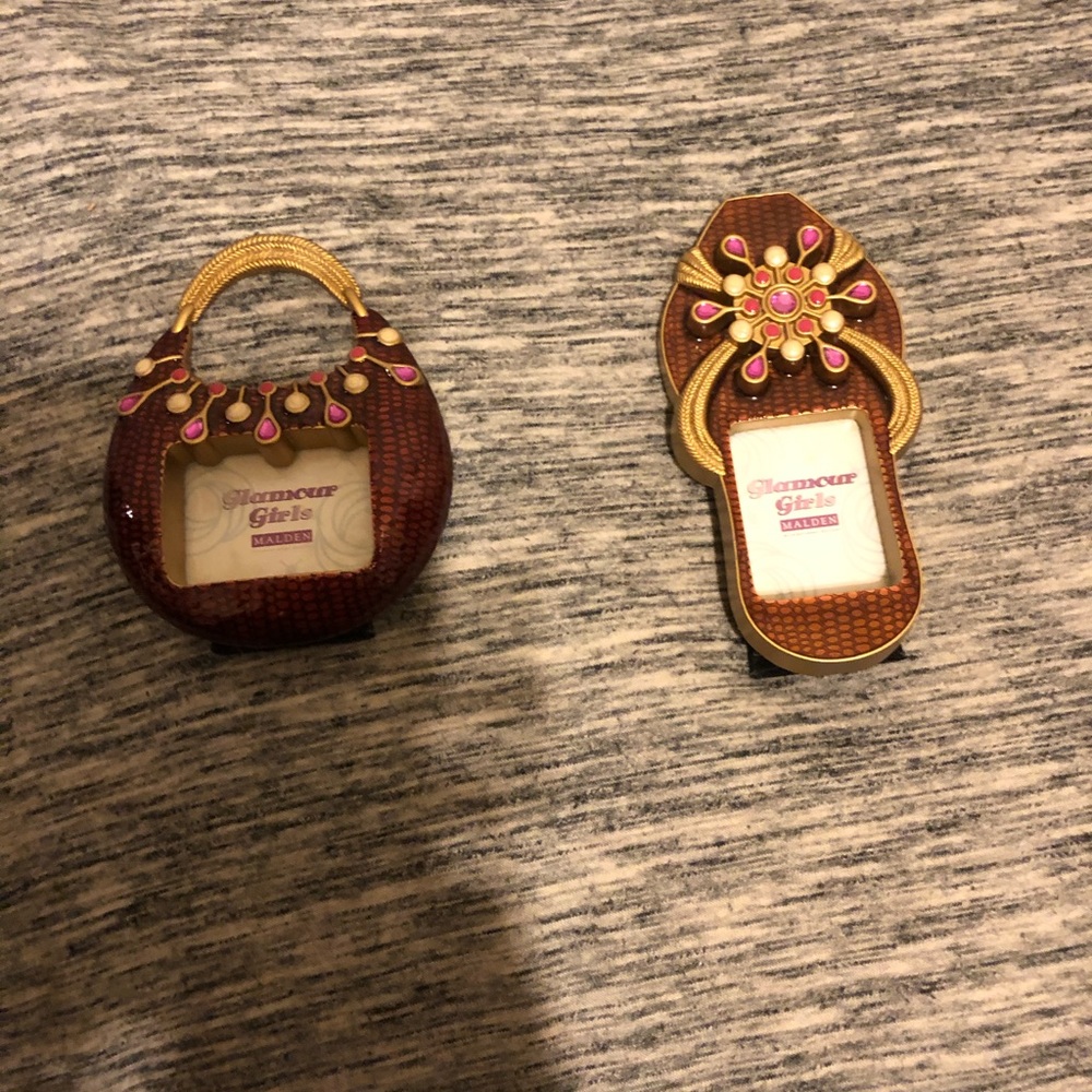 Adorable flip flop and purse picture frames